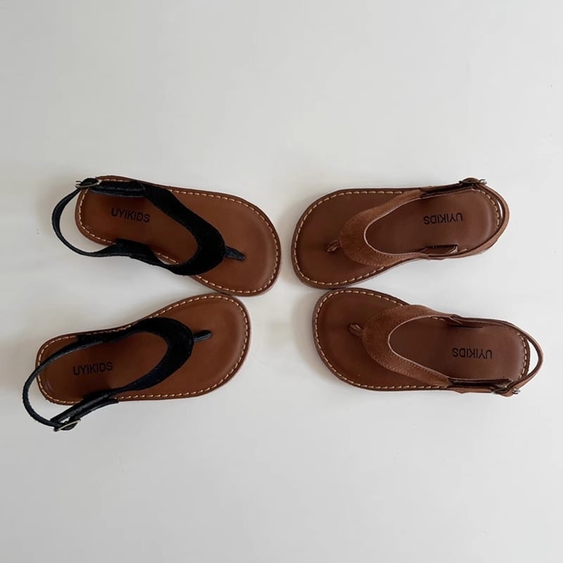 Koreai stílusú gyerek strandpapucs, uniszex – nubuk bőr felső rész, Velcro zárás, gumírozott talp, egyszínű, 4–12 éveseknek