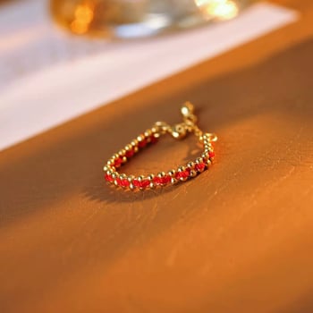 Karkötő, geometriai dizájn, rézötvözet, félmanuális feldolgozás, 2025 ősz, divatos stílus