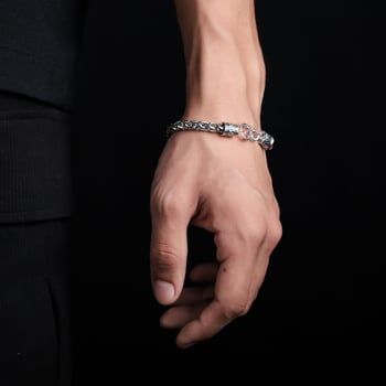 Férfi karkötő - titánacél, elektroplakolás, uniszex, geometriai forma (Anyag: Titánacél; Feldolgozás: Elektroplakolás; Stílus: Uniszex, Egyszerű; Forma: Geometriai)