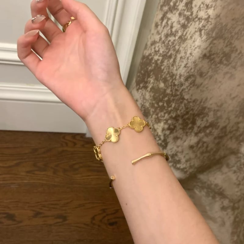 Női geometriai karkötő környezetbarát bevonattal, elektroplakálás, kód K482, 2025 tavasza