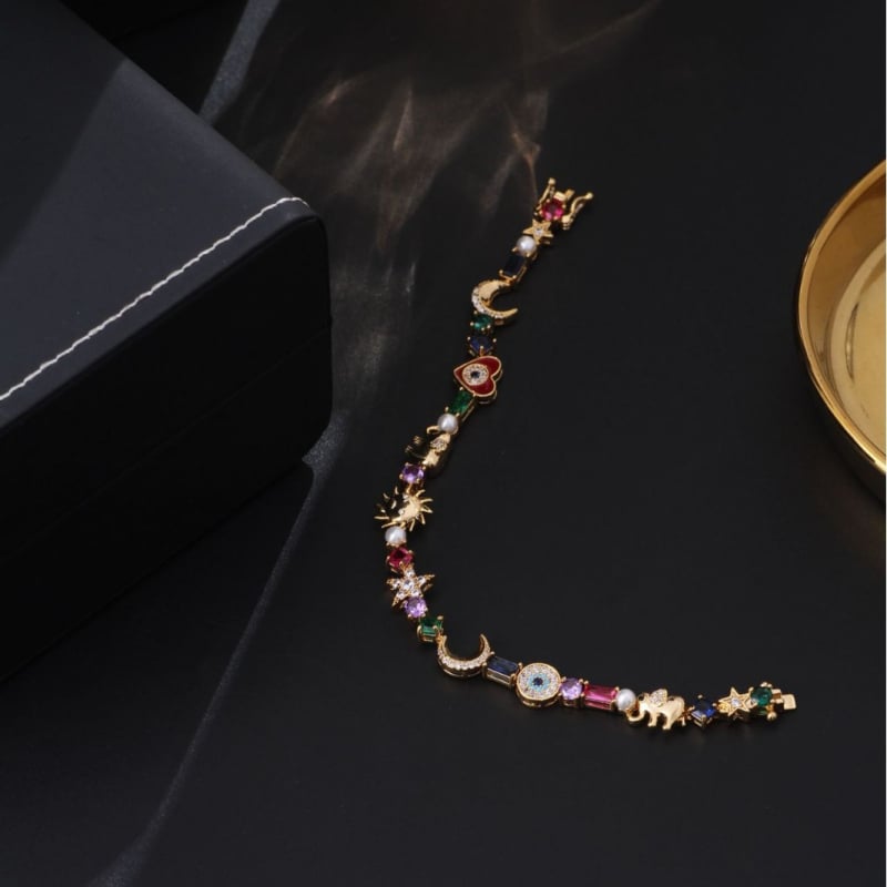 Ötvözetből készült karkötő állatmotívummal, elektroplattázott, nőknek