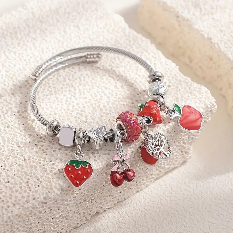 DIY eper alakú gyöngyös karkötő — cinkötvözet, elektroplat bevonat, gyümölcs forma, nyár 2025 kiadás