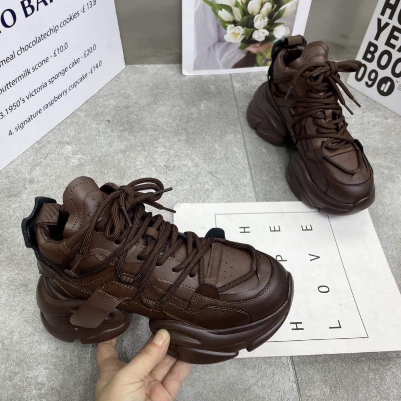 Γυναικείες ψηλές αθλητικές με παχιά σόλα για αύξηση ύψους, επάνω μέρος από split δέρμα, PU σόλα, κορδόνια, εσωτερικός λατέξ πάτος