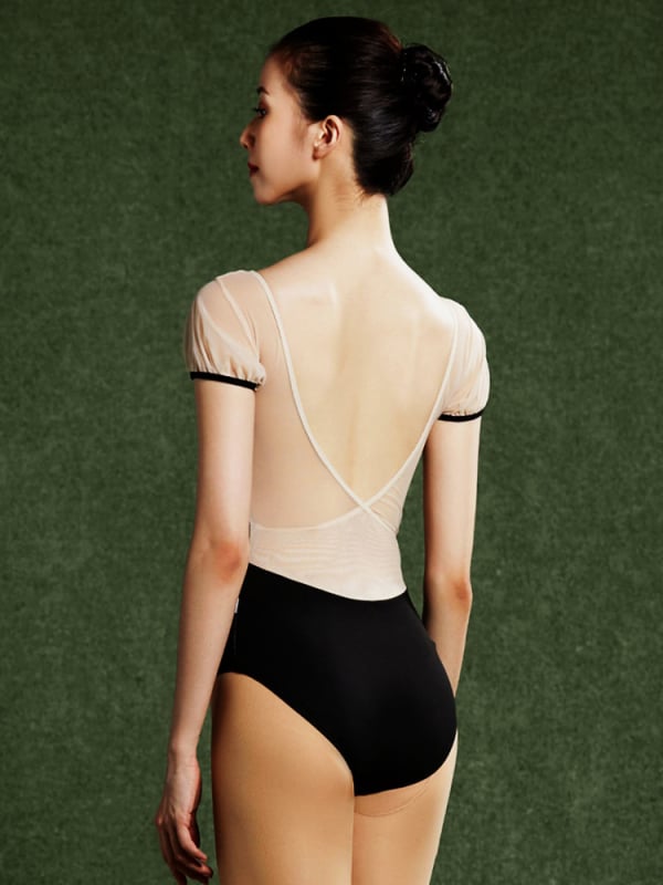 Egyrészes táncpróba leotárd rövid ujjúval, balethez és más táncokhoz (anyag: kevert műszál; anyagösszetétel: nylon 80%; bélés: tej-selyem; bélés összetétele: poliészter 80%)