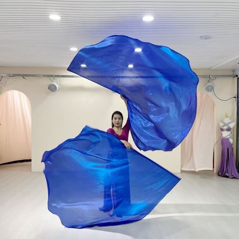 Zászló alakú átlátszó szárnyak előadásokhoz, PVC alapanyag, triacetát rost, TR szövet, préselt kivitel, 2025 tavasz