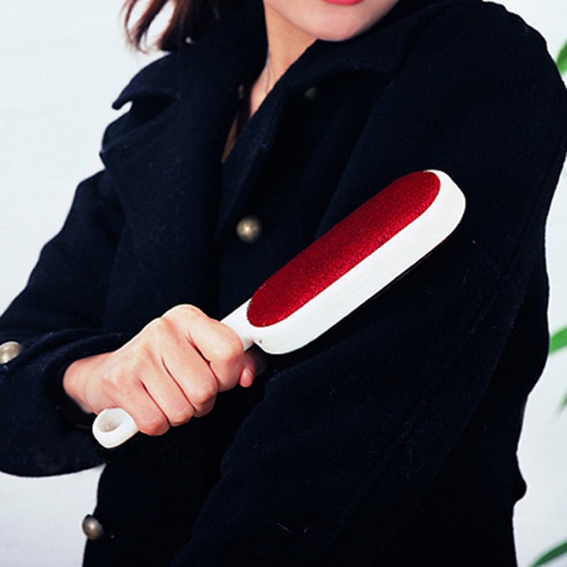 Ruhaszöszmentesítő kefé, kétoldalas, forgatható, elektrosztatikus, műanyag