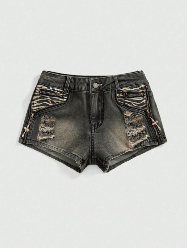 Denim rövidnadrág, középmagas derekú, slim fit, patchwork dizájn, 90-95% pamut-denim, enyhe rugalmasság, street style