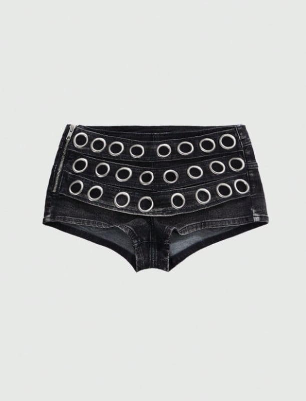 Denim rövidnadrág, középmagas derekú, slim fit, patchwork dizájn, 90-95% pamut-denim, enyhe rugalmasság, street style