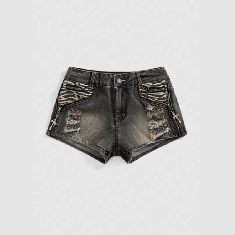 Denim rövidnadrág, középmagas derekú, slim fit, patchwork dizájn, 90-95% pamut-denim, enyhe rugalmasság, street style