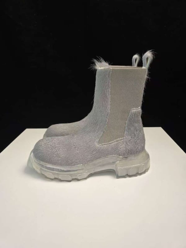 Chelsea bakancs, magas szárú, vastag sarok, kerek orr, első réteg marhabőr