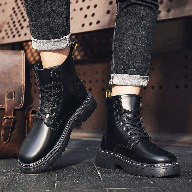 Férfi Martin csizmák, PU felsőrész, gumírozott talp, középmagas szár, brit stílus, pamut bélés