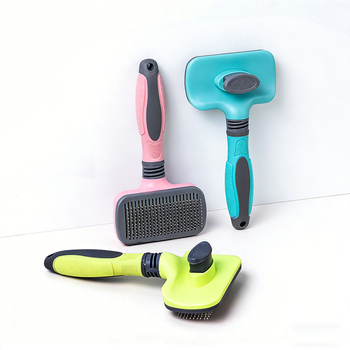 Független márkájú háziállat-öntisztító de-szőrítő kefével macskáknak és kutyáknak, egy gombnyomásos szőrtelenítés, ABS + rozsdamentes acél huzal, XF001 modell