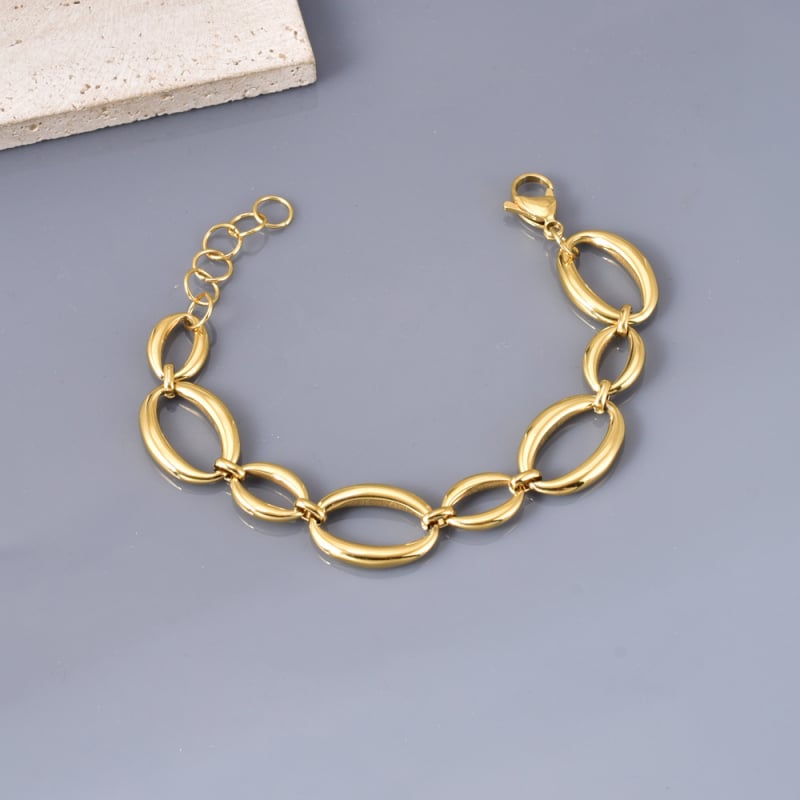 Női titánacél karkötő nagy geometriai lánccal és szív alakú medállal, 18K aranyozott bevonattal, elektropolírozott — friss és édes stílus