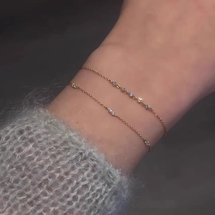 Női karkötő, geometriai forma, réz-plasztik ötvözet, elektroplakolás, irodai női stílus, 2025 nyár