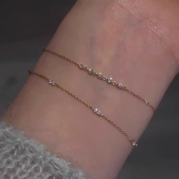 Női karkötő, geometriai forma, réz-plasztik ötvözet, elektroplakolás, irodai női stílus, 2025 nyár