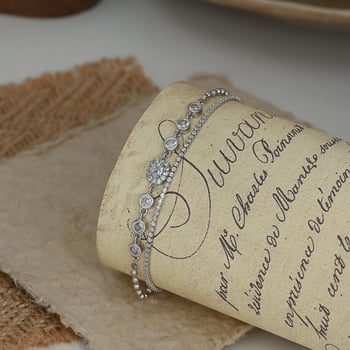 Karkötő réz aranyozott felülettel, galvanizálás, geometriai dizájn, nőies stílus