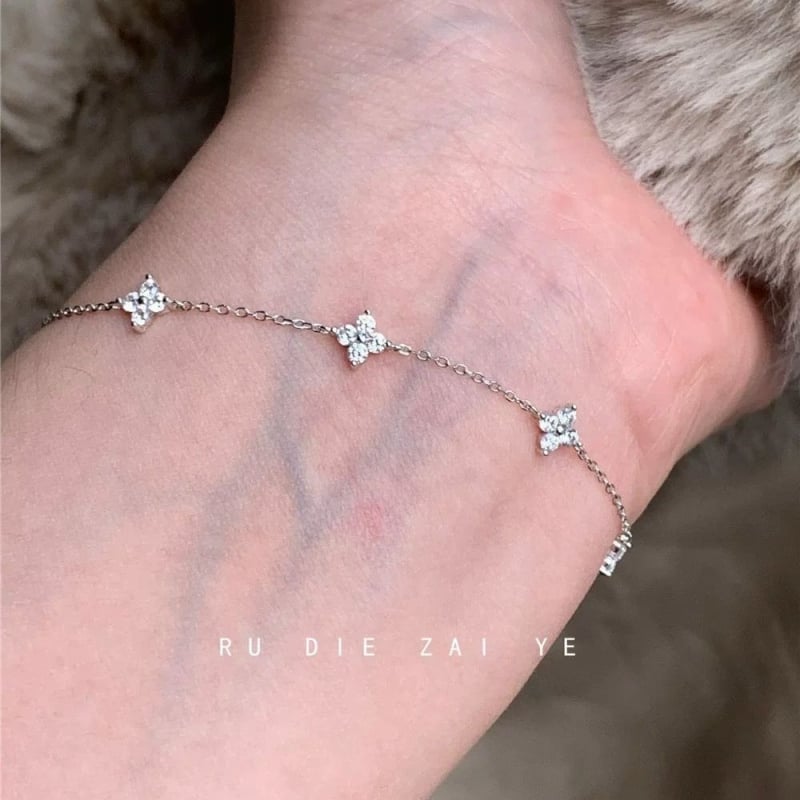 Karkötő négylevelű lóhere cirkón kövekkel, elektroplatált réz, koreai stílus, nőknek, 2025 téli kiadás