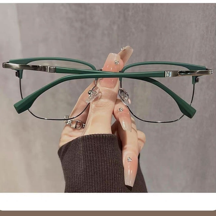 New Face olvasó szemüveg, PC lencsék, anti-kékfény, teljes keret, fém keret