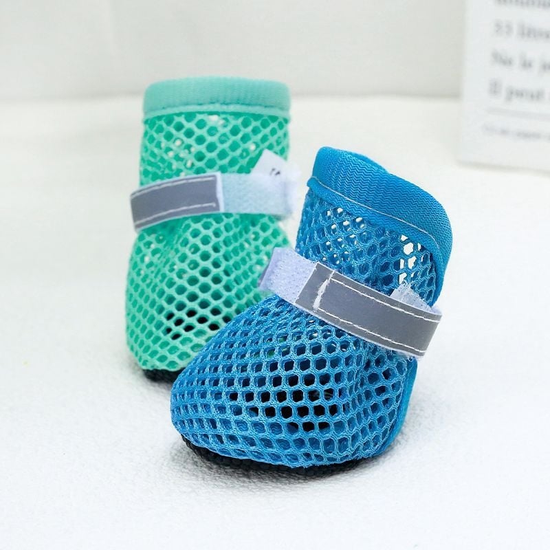 Kis testű kutyák számára nyári lélegző hálós szandáljai, gumiból készült, termikus funkció, import nélkül