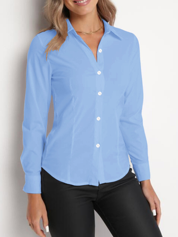 Színblokkal ellátott blúz, hosszú ujjú, leengedett gallér, poliészter 70–80%, normál hosszúság