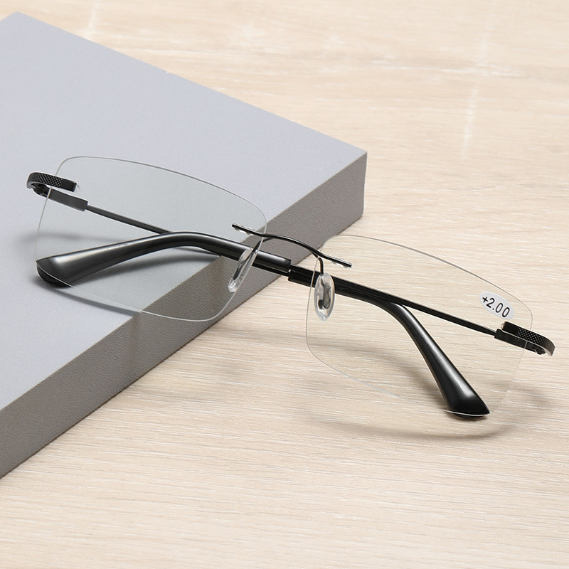 Férfiaknak keret nélküli presbyopia szemüveg automatikus zoomos progresszív multifokális, PC lencsékkel, anti-kékfénnyel