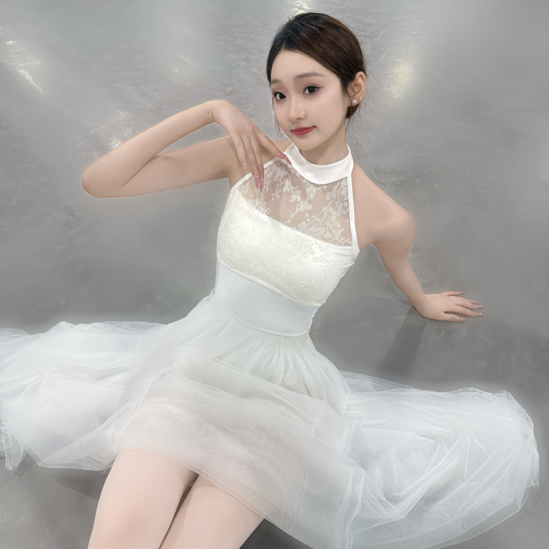 Egyszemélyes táncbodi, hátsó rész nyitott, Nylon 88% + Spandex 12%, márka JUDYDANCE, JD303