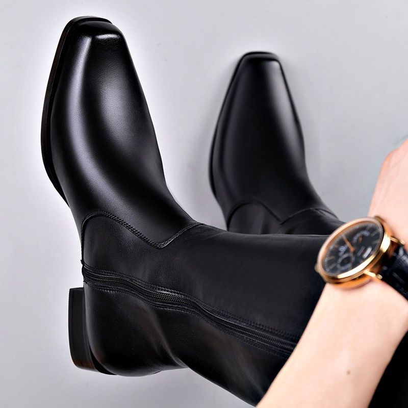 Martin csizmák, felső grain marhahőrből, magas szár, gumírozott talp, műszálas bélés, vízálló