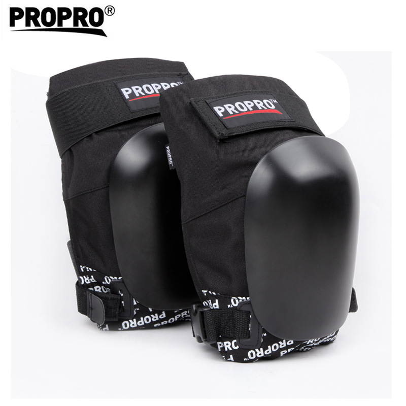 PROPRO Skateboard térdvédők – PE műanyag külső héj + EVA, felnőttek, térdvédelem