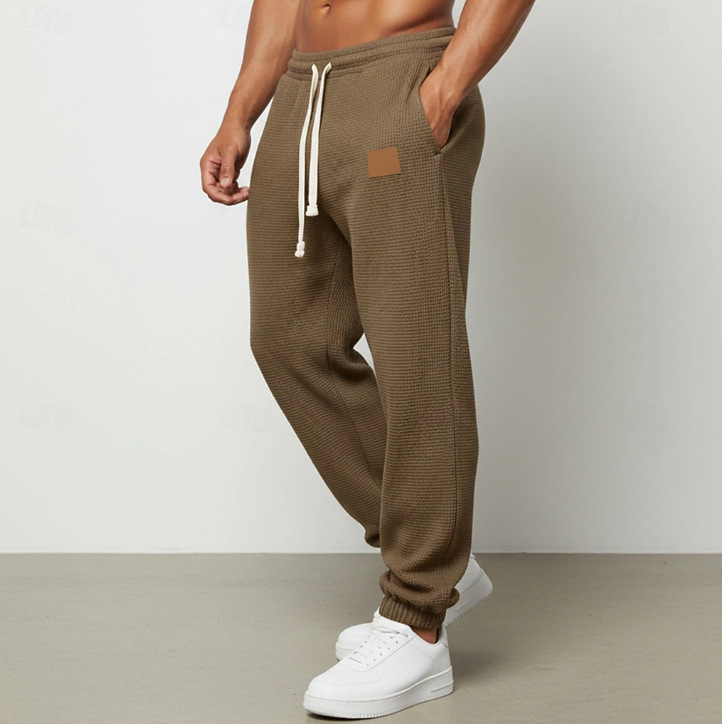 Pantaloni casual pentru bărbați cu croială dreaptă, talie medie, lungime cropped, amestec bumbac-poliester (55% poliester)