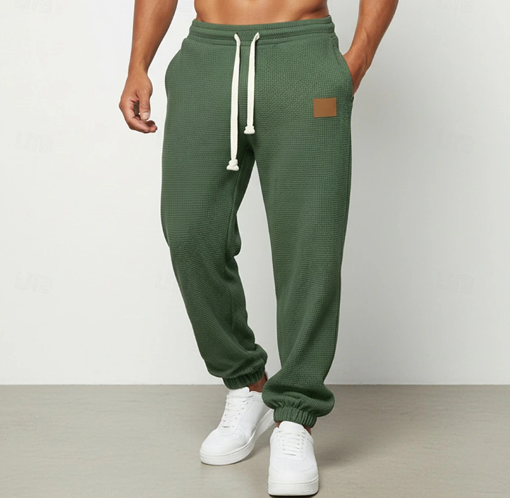 Pantaloni casual pentru bărbați cu croială dreaptă, talie medie, lungime cropped, amestec bumbac-poliester (55% poliester)