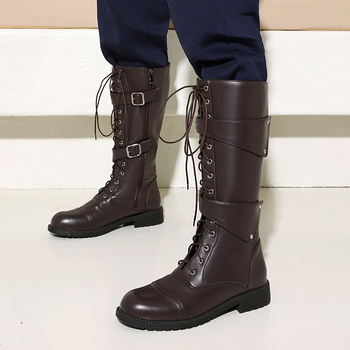 Férfi Martin csizma, PU bőr felsőrész, magas szár, kerek orr, középmagas sarok 3–5 cm, gumi talp