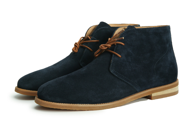 Férfi Martin csizmák — felső része valódi bőr, gumitalp, lélegző, 3–5 cm-es evázott sarok, brit stílus