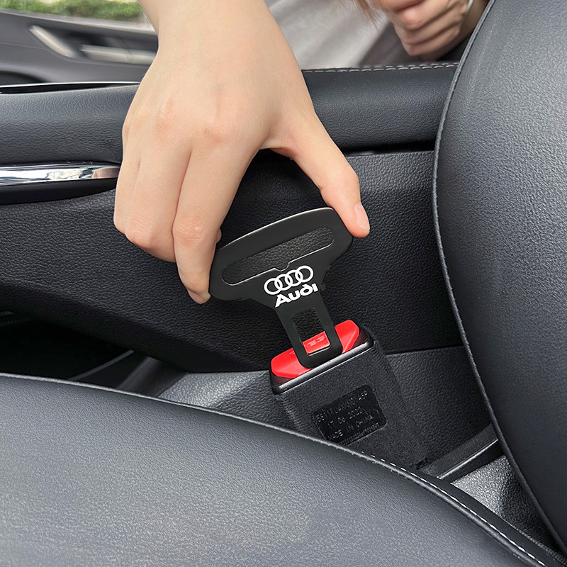 Autóbiztonsági csat – univerzális belső kiegészítő, cink ötvözet, logónyomás lehetséges