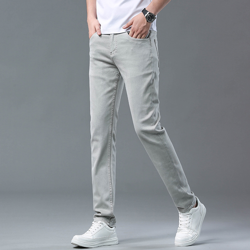 Férfiaknak szóló egyenes szabású farmernadrág, 98% pamut, mikroelasztikus, cipzáras zárás, öt zseb