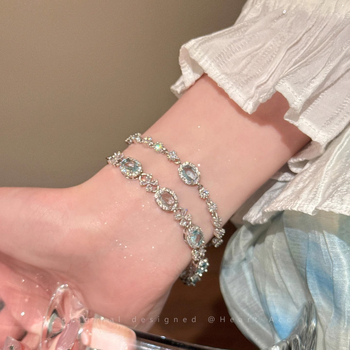 Virág motívumos karkötő – ötvözet, elektroplatázás, női stílus, kézhez való kiegészítő