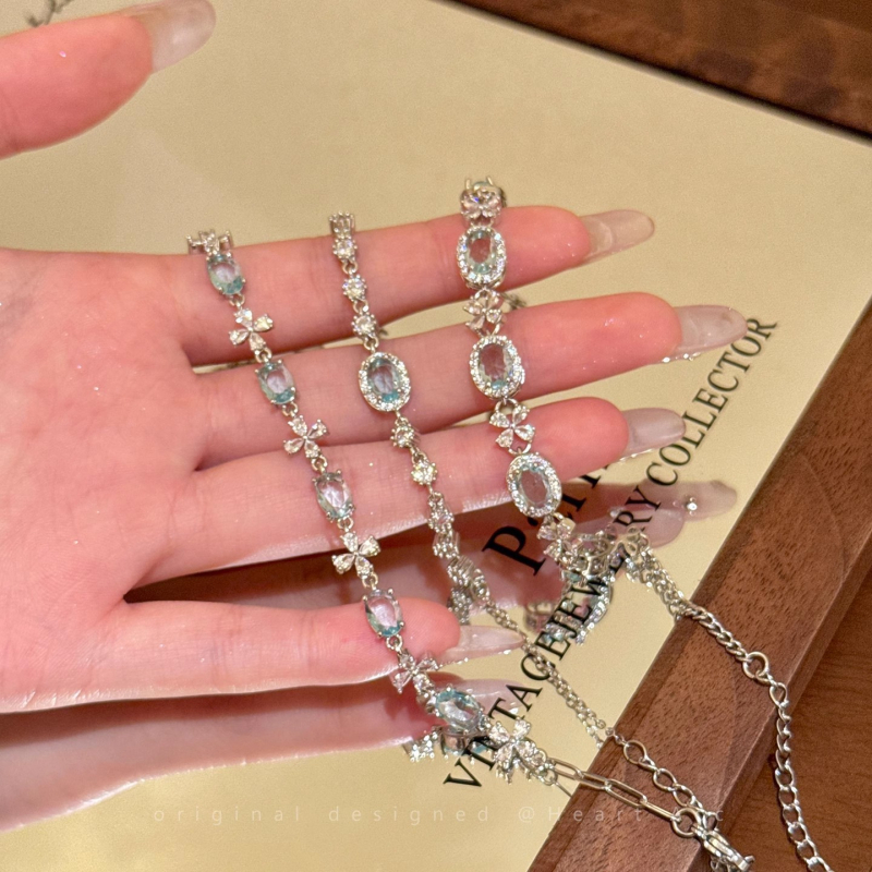 Virág motívumos karkötő – ötvözet, elektroplatázás, női stílus, kézhez való kiegészítő