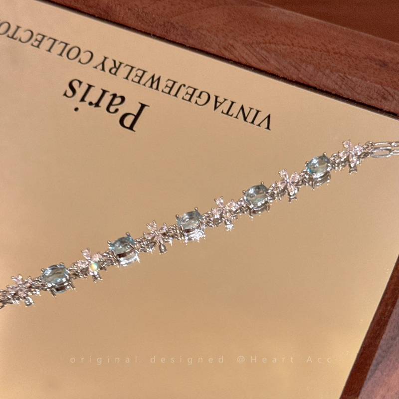 Virág motívumos karkötő – ötvözet, elektroplatázás, női stílus, kézhez való kiegészítő