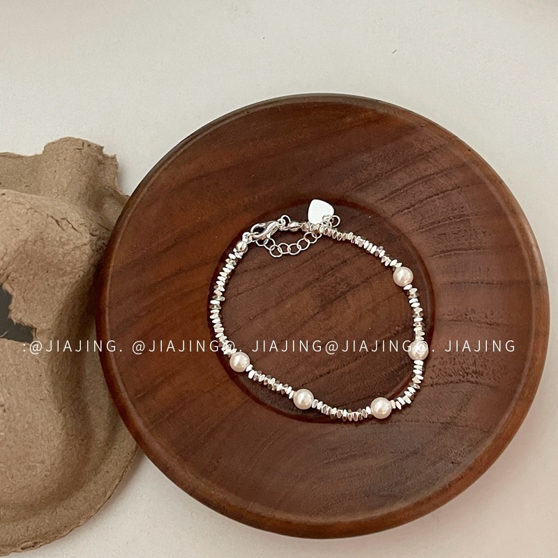 Karkötő ezüst töredékeiből és gyöngyökkel – kiváló minőségű minimalist stílus, geometriai forma, kevert anyagok, elektroplattázás, márka Jiajing