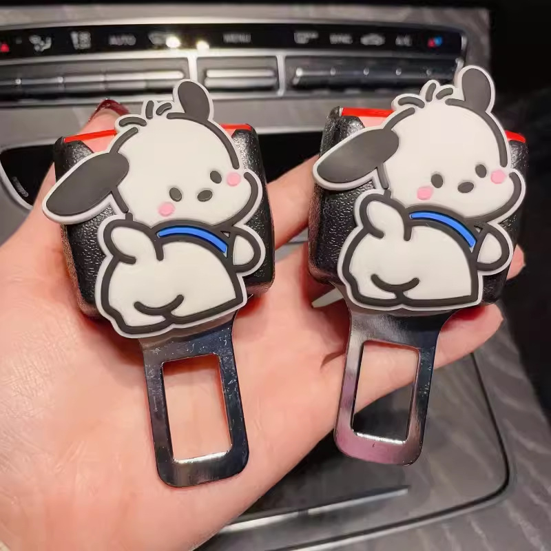 Aranyos karikatúra dizájn az autó belső teréhez — biztonsági öv csat kiegészítő, csatlakozó és dekoratív elem, testreszabás nélkül, logó nélkül