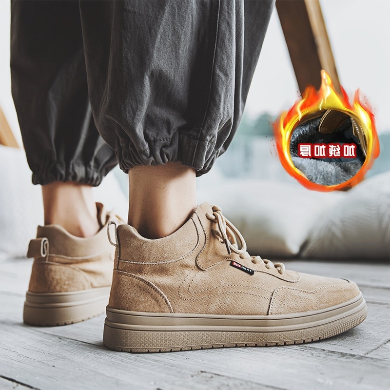 Martin csizmák, valódi bőr felsőréteg, gumi talp, 3–5 cm sarok, középmagas szár