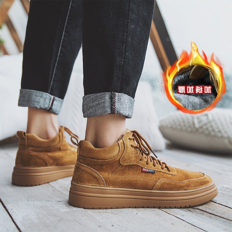 Martin csizmák, valódi bőr felsőréteg, gumi talp, 3–5 cm sarok, középmagas szár