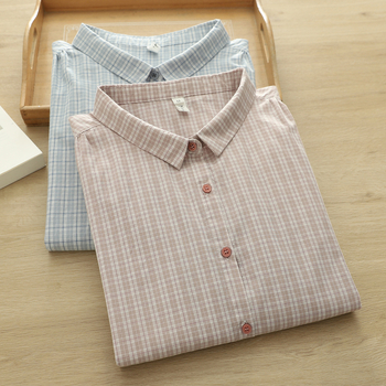 100% pamut kockás ing közép hosszú ujjúval, hegyes gallér, egy sor gombbal, normál hosszú