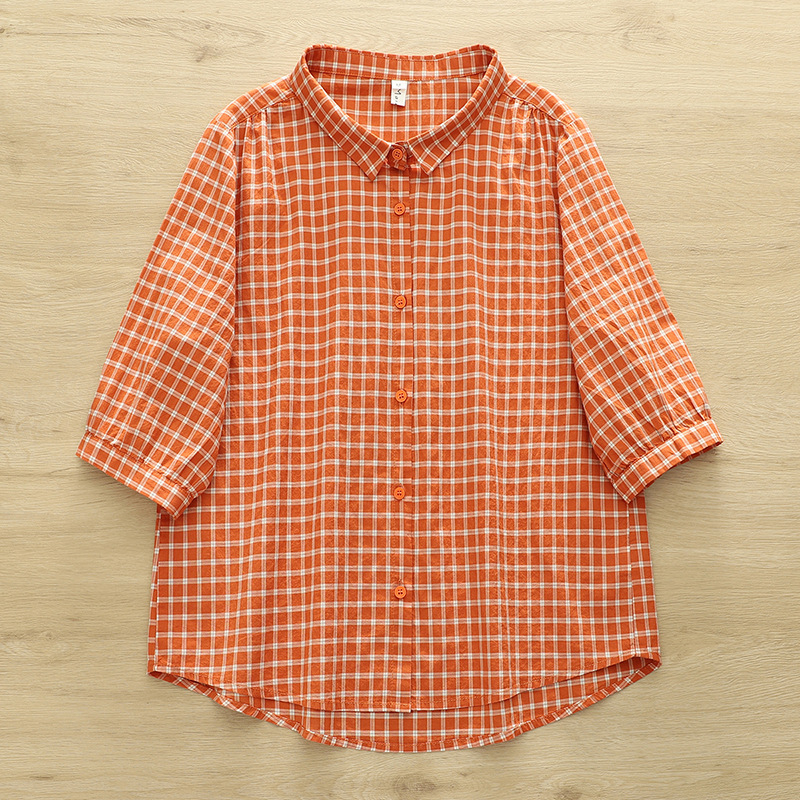 100% pamut kockás ing közép hosszú ujjúval, hegyes gallér, egy sor gombbal, normál hosszú