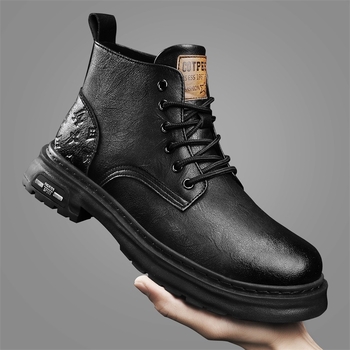 Martin csizma bőr felsőrésszel, gumírozott talppal, kerek orrú, csúszásmentes, melegen tart télen