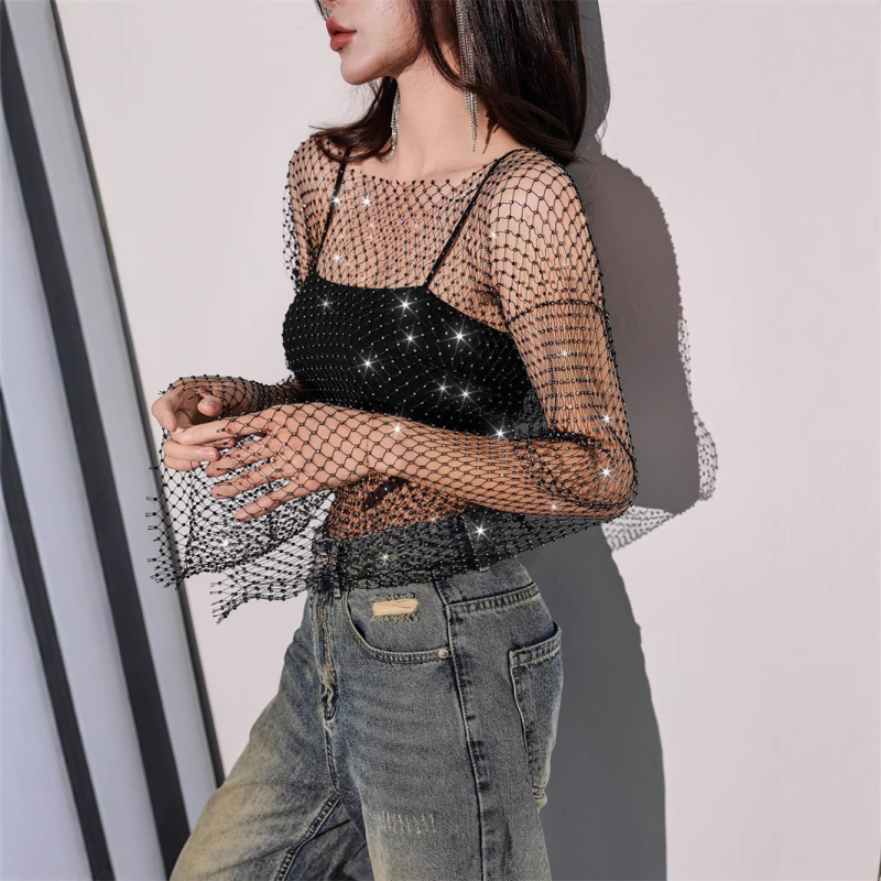 Nylon hálószövetes felső kristályokkal, szexi kivágásokkal, hosszú ujjú, kerek nyakú, 70–80% nylon, 2024 tavasz