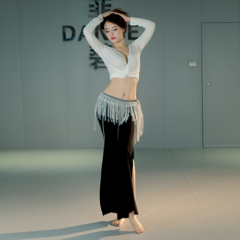 Keleti tánc gyakorló szett kardigán felsővel és hasított nadrággal, modal anyag 30–50% tartalom, téli 2024, stílus Cold Wind – Street Fashionista