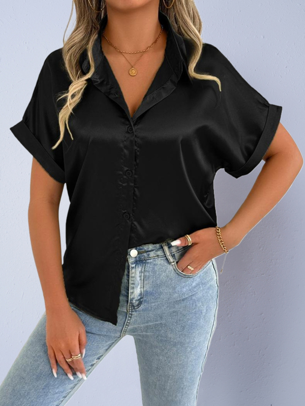 Női szaténing, rövid ujjú, ingnyakú gallér, laza szabás, elülső placket több gombbal, elegáns irodai stílus