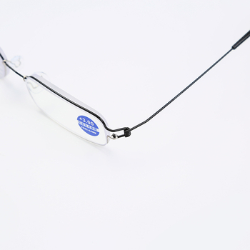 Uniszex olvasó szemüveg, ultrakönnyű, kékfény elleni védelem, fém félkeret, látás távoli és közelre