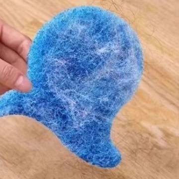 Pengyi Kis Hal Lint Roller – Ragadós szőr eltávolító eszköz macska- és kutyaszőrökhöz, modern minimalista stílus, modell Small Fish Lint Roller