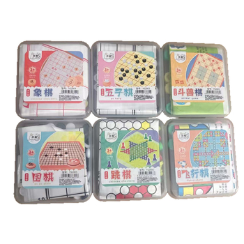 Hordozható mini többjátékos sakkkészlet – műanyag kivitelezés – 4–14 éveseknek